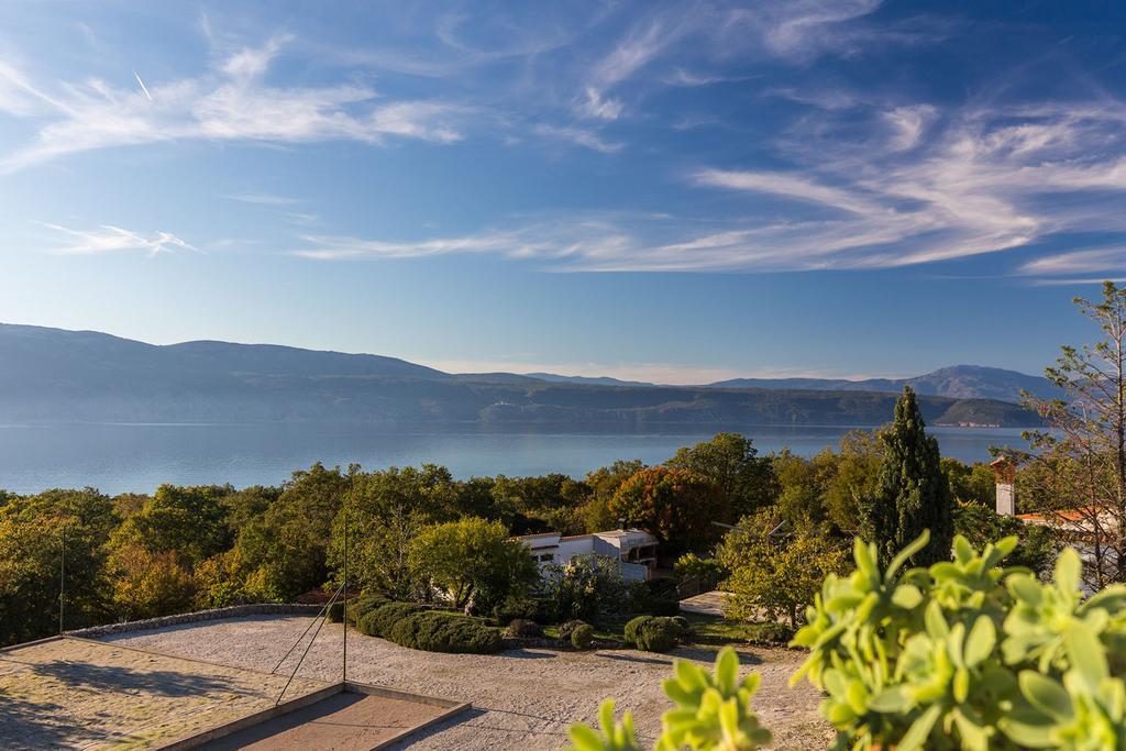 Apartments Juras Brzac Экстерьер фото