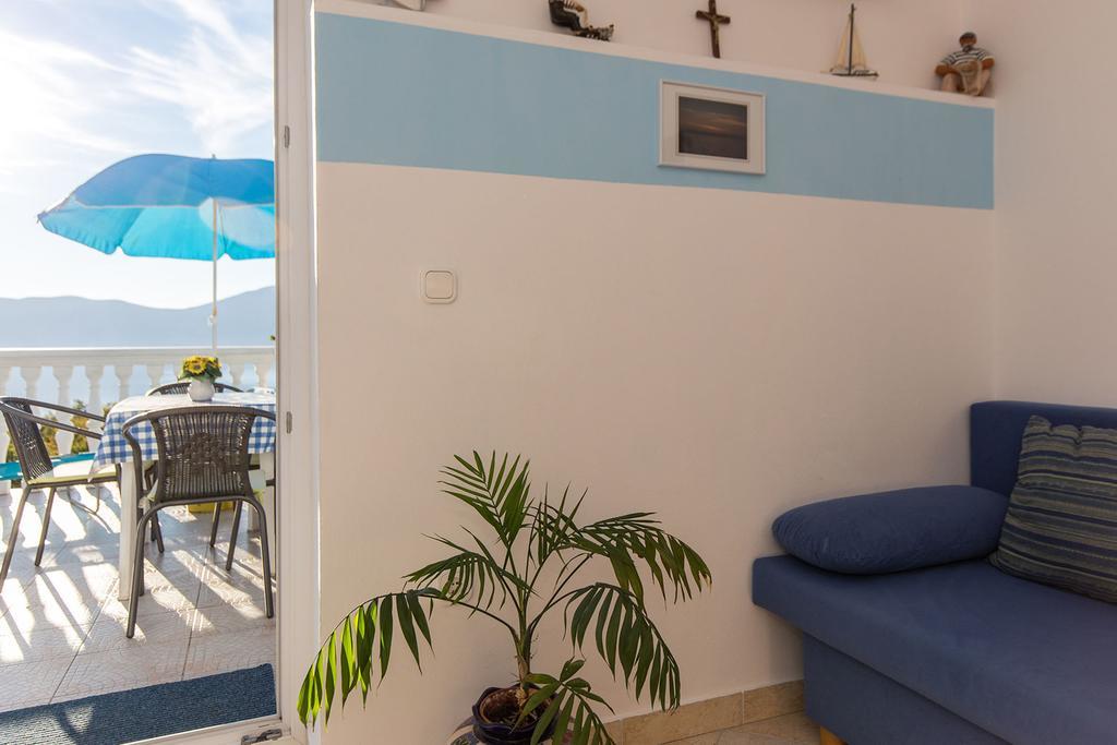 Apartments Juras Brzac Экстерьер фото