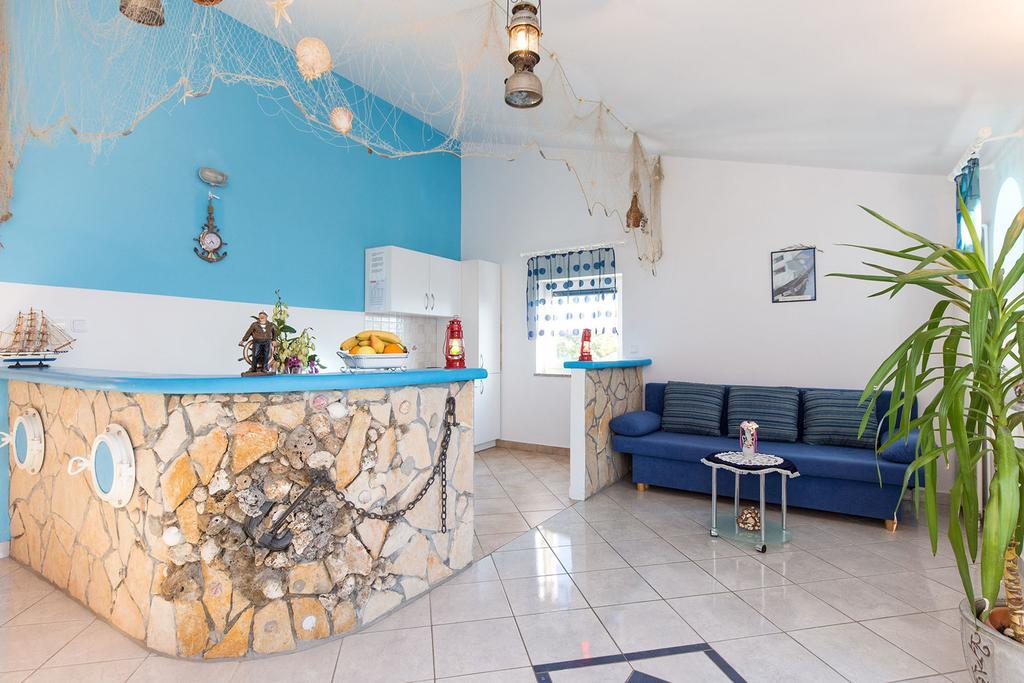 Apartments Juras Brzac Экстерьер фото