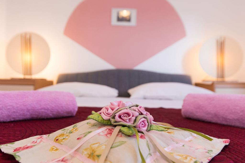 Apartments Juras Brzac Экстерьер фото